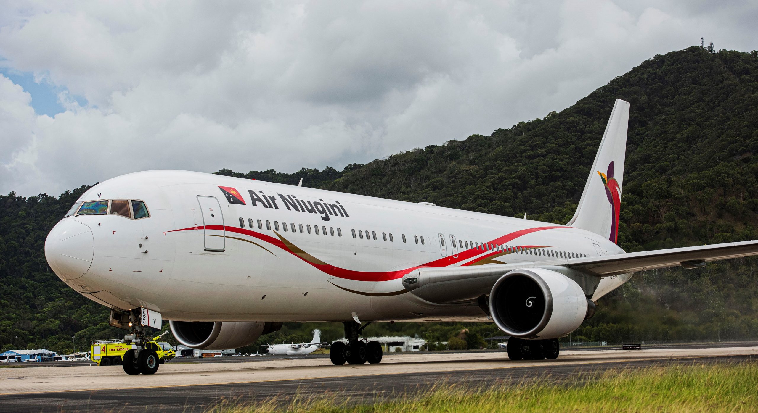 Air Niugini resume flights from Cairns to Port Moresby