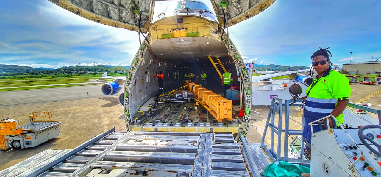 AIR NIUGINI’S FEMALE CARGO STAFF CREATING HISTORY